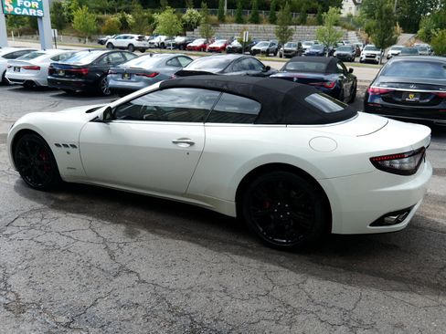 Used 2015 Maserati GranTurismo Convertible image 91