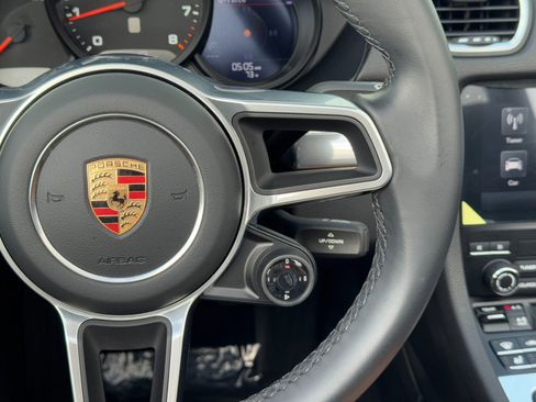 Used 2024 Porsche 718 Boxster image 21