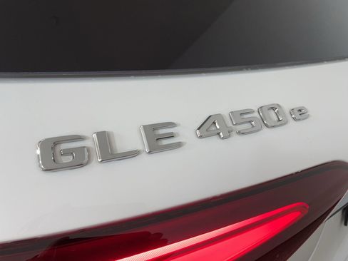 Certified 2025 Mercedes-Benz GLE 450e 4MATIC image 35