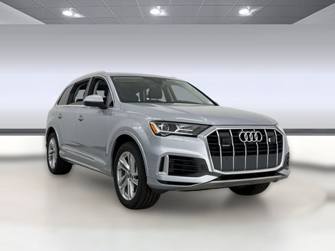 Used 2022 Audi Q7 3.0T Premium Plus w/ Premium Plus Package AWD/4WD image 7