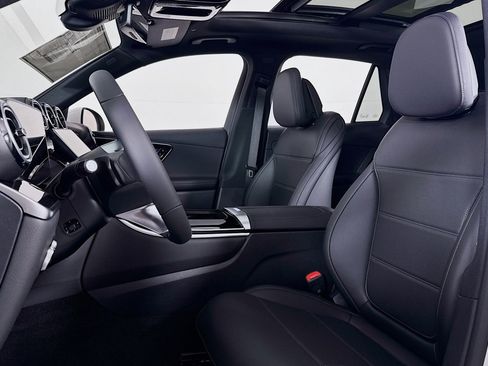 New 2026 Mercedes-Benz GLC 300 image 16