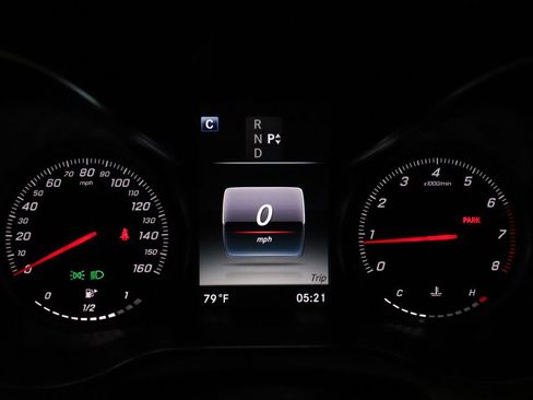 Used 2019 Mercedes-Benz GLC 300 4MATIC image 36