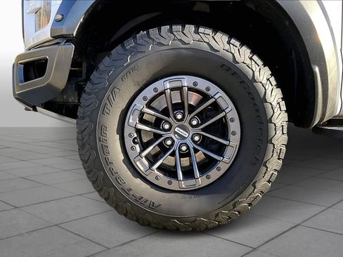 Used 2020 Ford F150 Raptor w/ Equipment Group 802A Luxury image 10