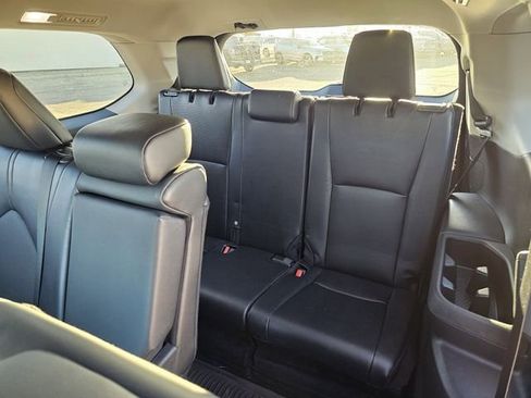 Used 2024 Toyota Grand Highlander XLE image 17