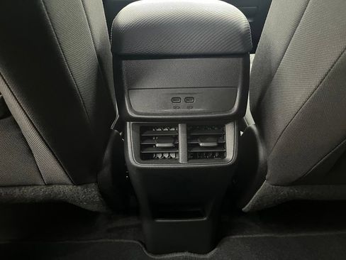 Used 2025 Chevrolet Equinox LT AWD/4WD image 36