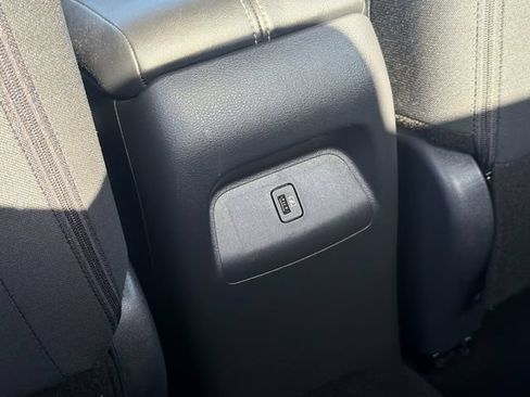 Used 2024 Nissan Sentra SV FWD image 14