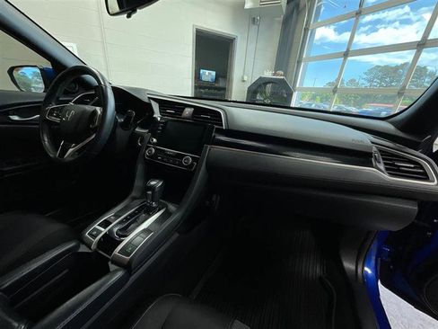 Used 2019 Honda Civic Sport image 28