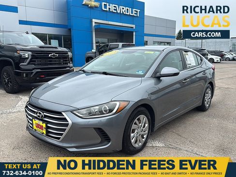 Used 2018 Hyundai Elantra SE FWD image 1