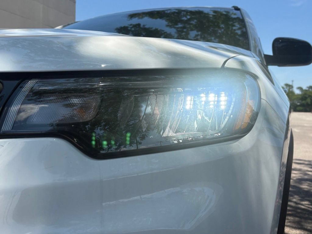 New 2026 Jeep Compass Latitude AWD/4WD image 9