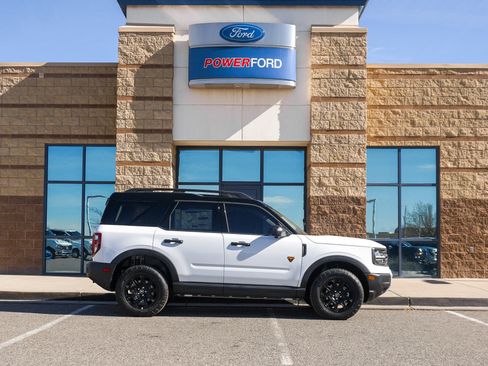 New 2025 Ford Bronco Sport Badlands w/ Badlands Tech Package AWD/4WD image 5