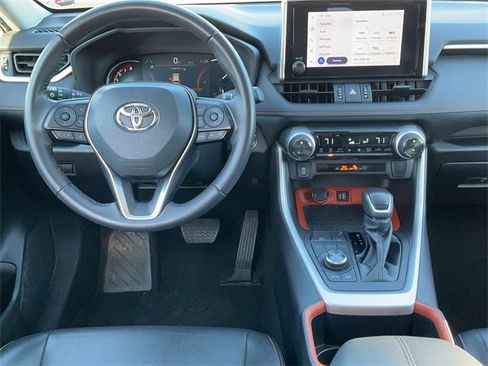 Used 2024 Toyota RAV4 Adventure image 12