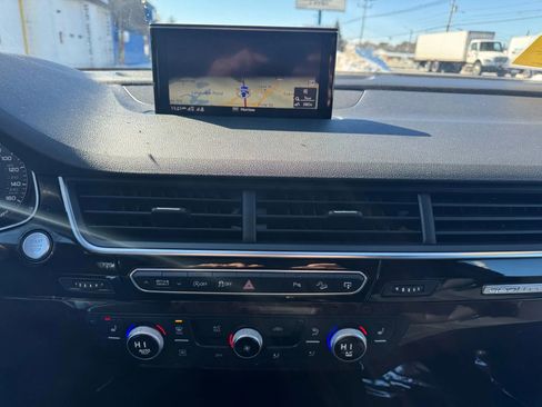 Used 2017 Audi Q7 3.0T Premium Plus image 17
