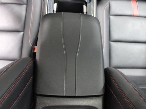 Used 2025 Chevrolet Traverse RS AWD/4WD image 33