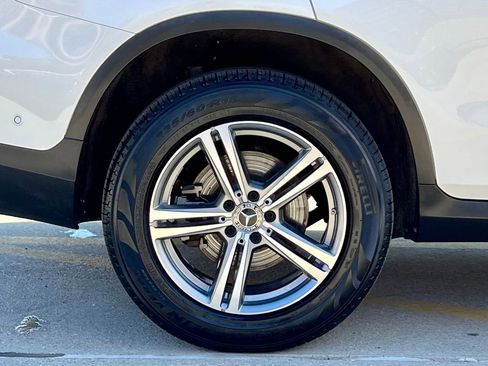 Certified 2022 Mercedes-Benz GLC 300 4MATIC image 12