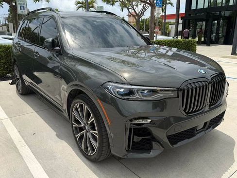 Used 2021 BMW X7 M50i AWD/4WD image 1