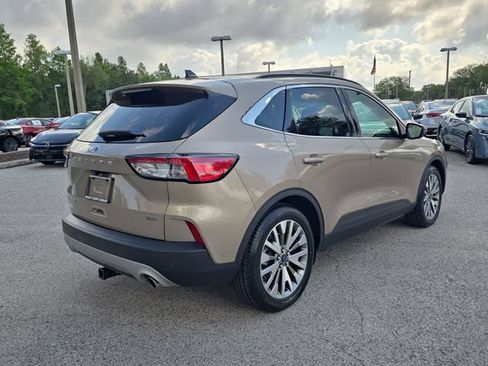 Used 2021 Ford Escape Titanium FWD image 8