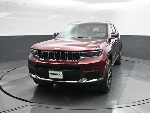 New 2025 Jeep Grand Cherokee L Limited w/ Luxury Tech Group II image 30
