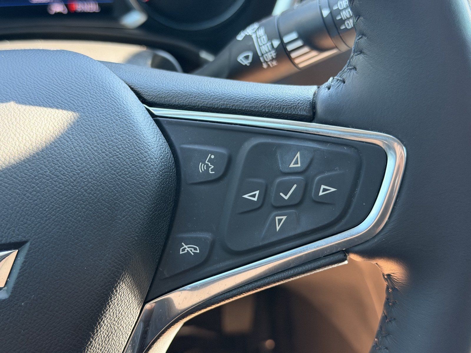 Used 2022 Chevrolet Equinox LT FWD image 20
