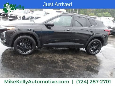 Used 2024 Chevrolet Trax ACTIV w/ Sunroof Package FWD image 4