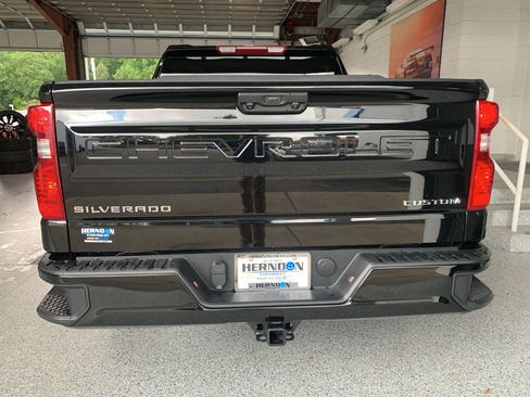Used 2025 Chevrolet Silverado 1500 Custom RWD image 7