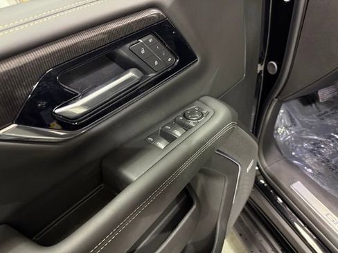 New 2026 GMC Yukon Elevation w/ Elevation Premium Package image 12