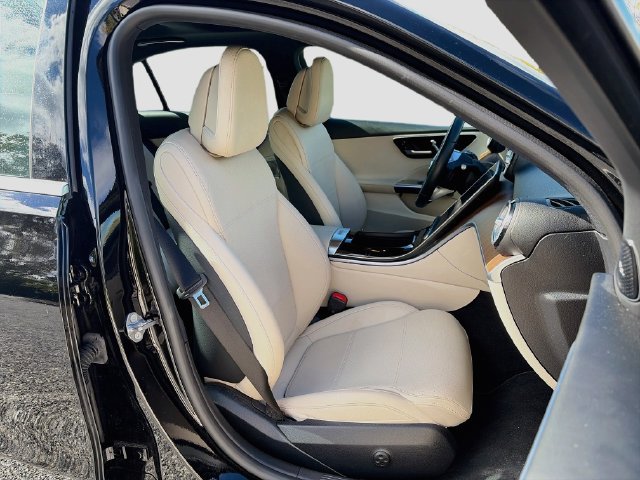 Certified 2023 Mercedes-Benz C 300 4MATIC Sedan image 16