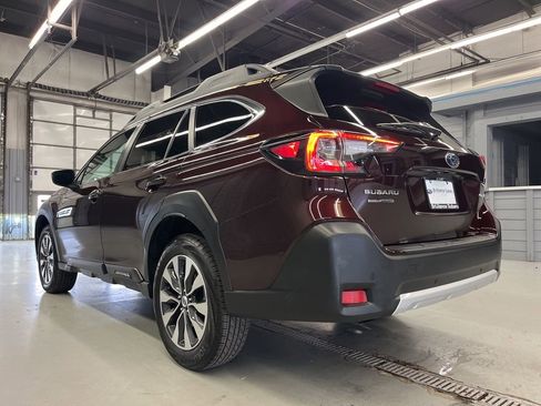 Used 2023 Subaru Outback Limited image 6
