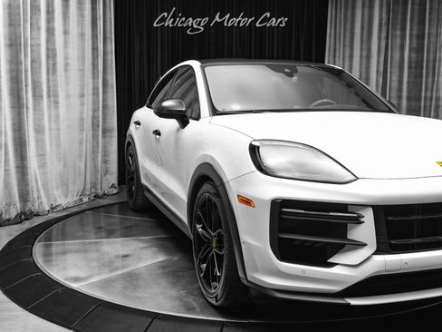 Used 2024 Porsche Cayenne Turbo GT AWD/4WD image 53
