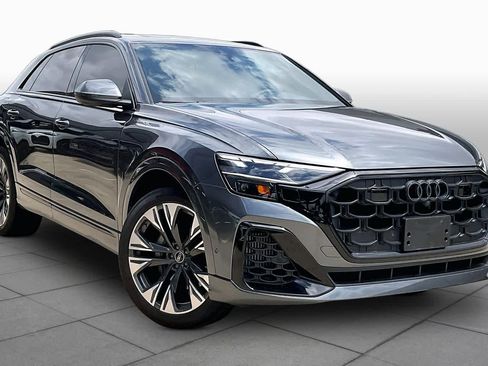 Used 2024 Audi Q8 Premium Plus AWD/4WD image 3