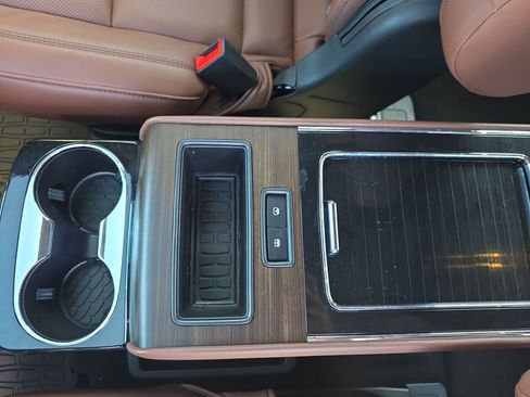 Used 2025 Lincoln Aviator Reserve w/ Illumination Package image 42