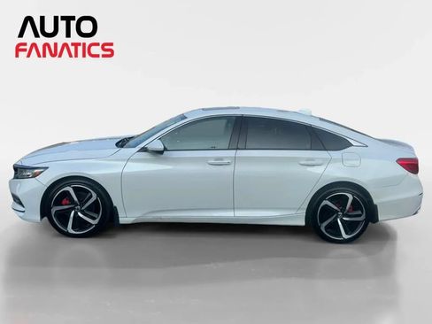 Used 2019 Honda Accord Sport image 2