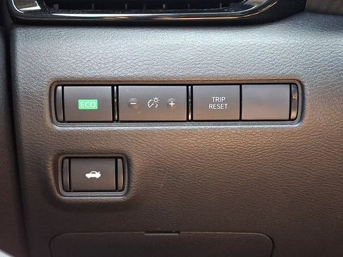 Certified 2024 Nissan Sentra SV w/ All-Weather Package FWD image 25