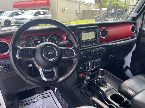 Used 2023 Jeep Gladiator Rubicon w/ Cold Weather Group AWD/4WD image 12