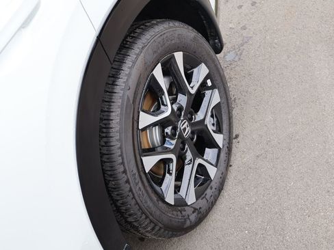 Certified 2026 Honda HR-V EX-L image 33