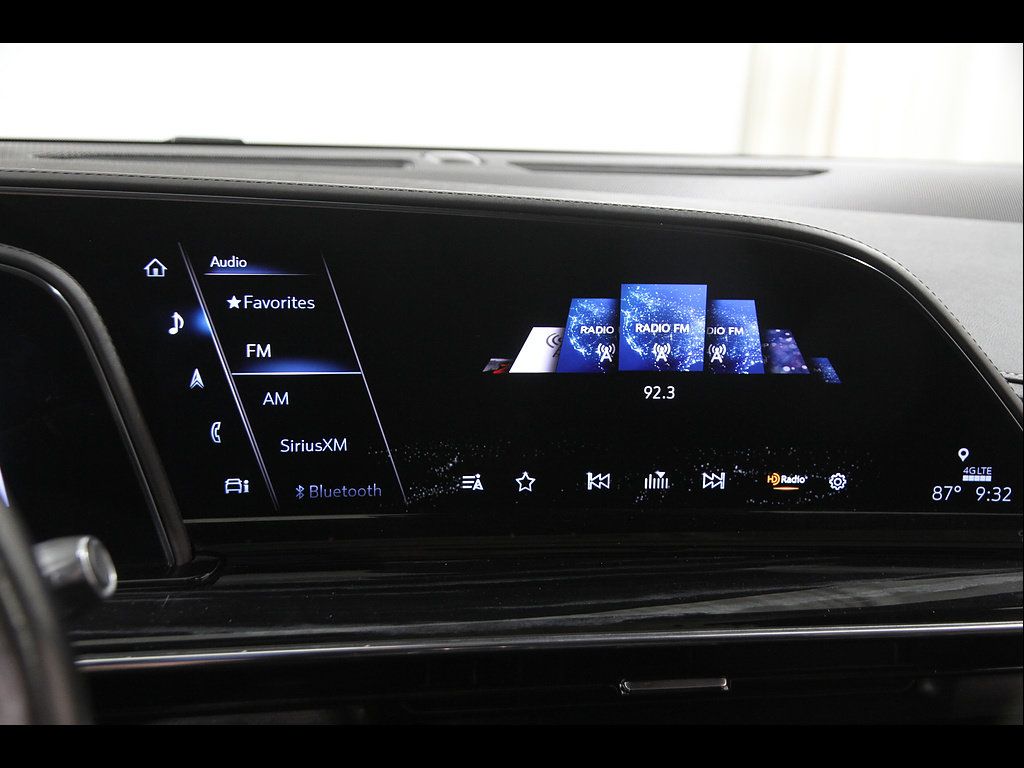 Used 2021 Cadillac Escalade ESV Sport w/ Driver Assist Tech Package AWD/4WD image 11