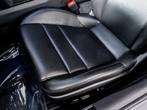 Used 2020 Porsche 911 Carrera 4S w/ Sport Package image 28