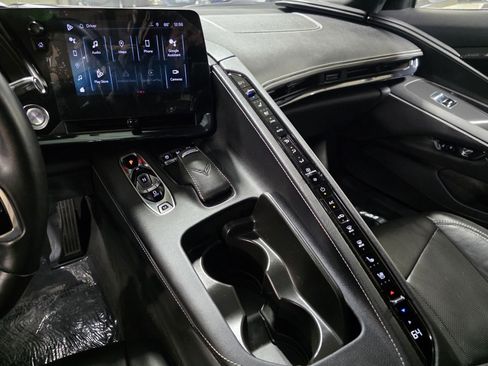 Used 2024 Chevrolet Corvette Stingray Preferred Cpe w/ Z51 Performance Package image 36