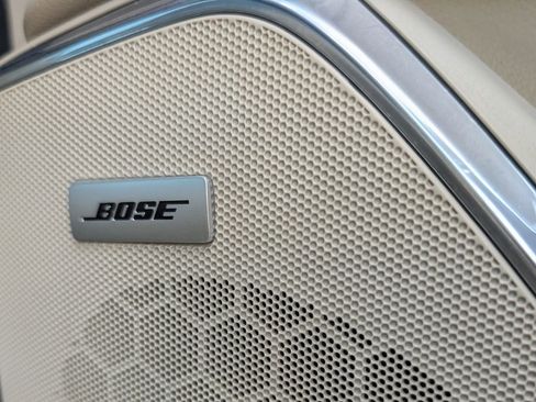 Used 2017 Cadillac Escalade Premium Luxury image 43