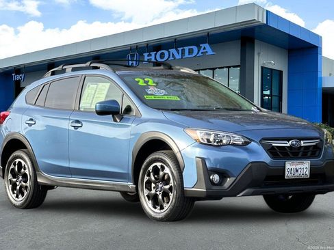 Used 2022 Subaru Crosstrek 2.0i Premium w/ Popular Package #3 image 2