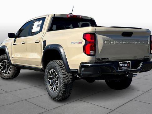 Used 2024 Chevrolet Colorado ZR2 w/ Technology Package image 11