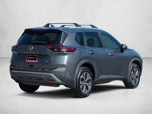 Used 2023 Nissan Rogue SV w/ SV Premium B Package image 5