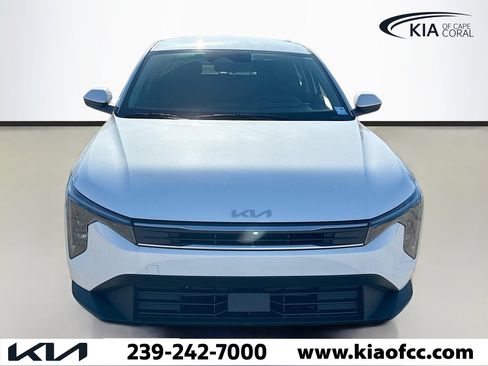 New 2026 Kia K4 LXS image 8