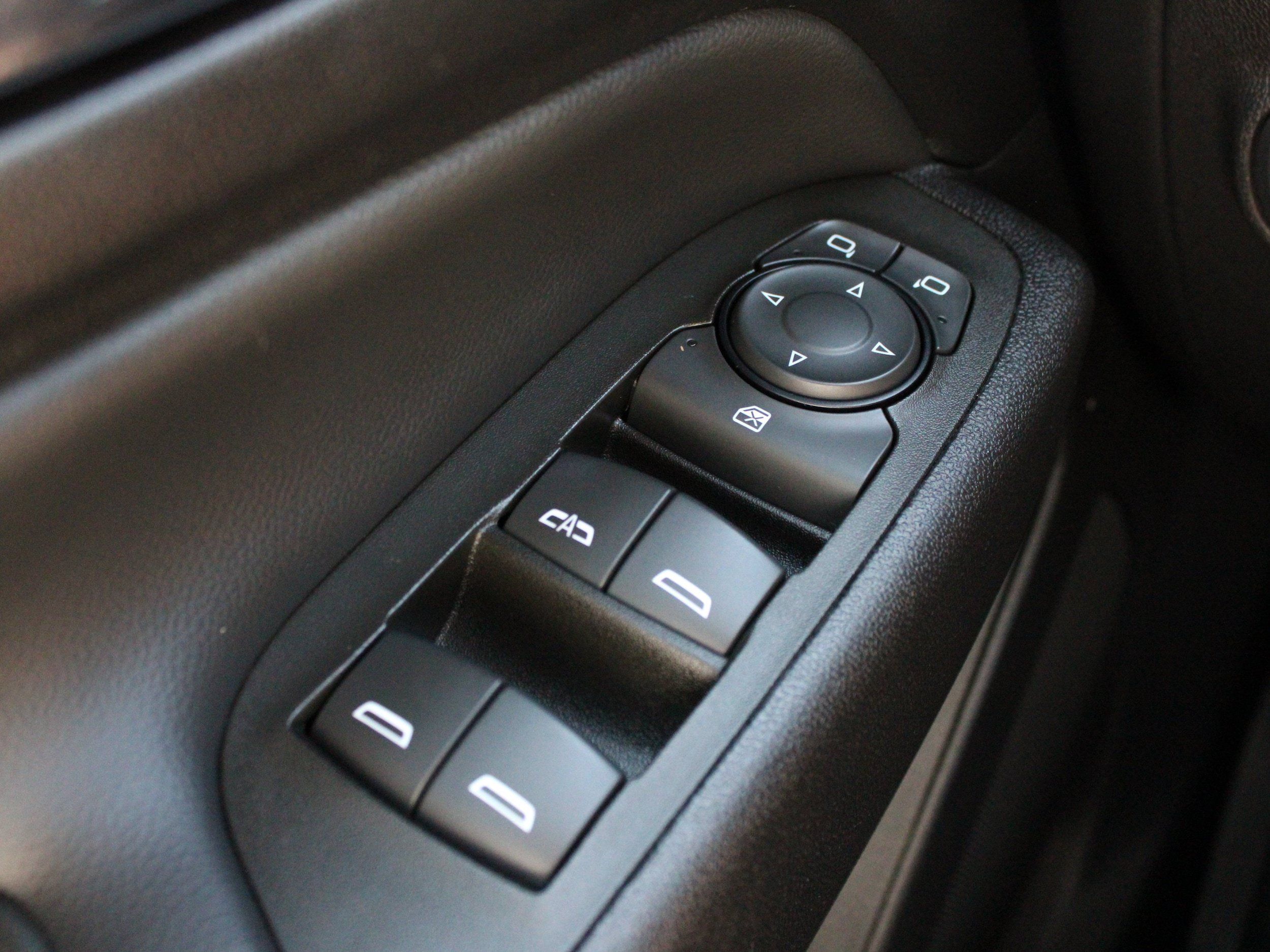 Used 2023 Chevrolet Equinox LT FWD image 30