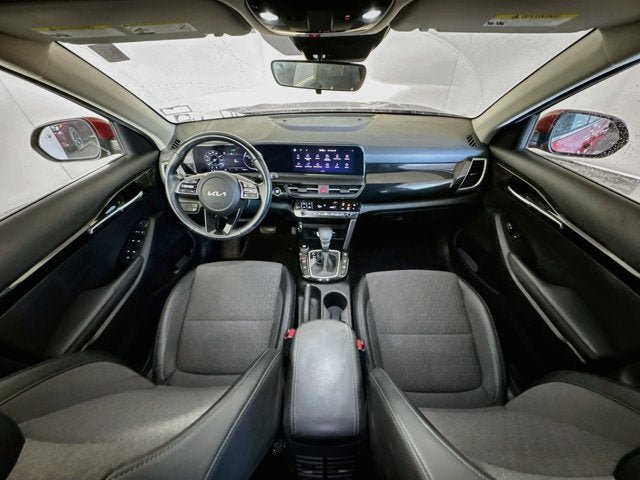 Certified 2024 Kia Seltos X-Line AWD/4WD image 32
