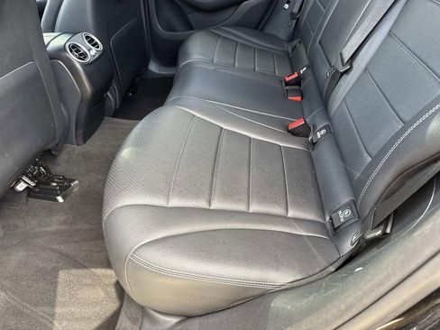 Used 2018 Mercedes-Benz GLC 300 image 16