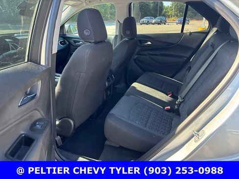Used 2022 Chevrolet Equinox LT FWD image 18