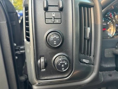 Used 2019 Chevrolet Silverado 1500 LT w/ All Star Edition AWD/4WD image 12