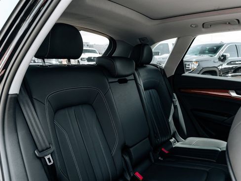 Used 2023 Audi Q5 2.0T Premium w/ Convenience Package AWD/4WD image 49