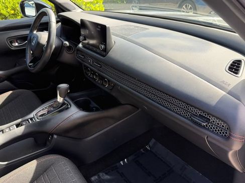 Used 2024 Honda HR-V Sport image 18