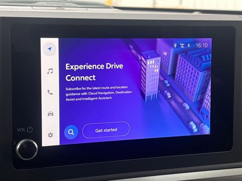 Used 2024 Toyota Tacoma TRD Sport w/ TRD Sport Upgrade Package image 12